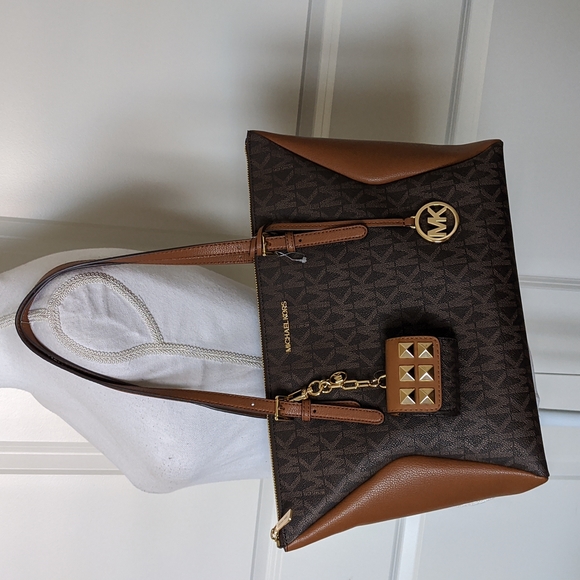 Michael Kors Coraline Tote Bag Signature Luggage Logo and Brown Leather - Picture 10 of 13